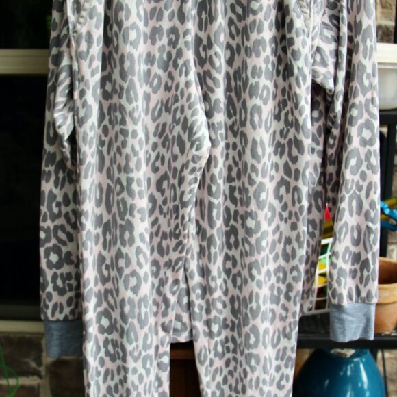 Kate Spade two piece pajama set - Picture 4 of 5